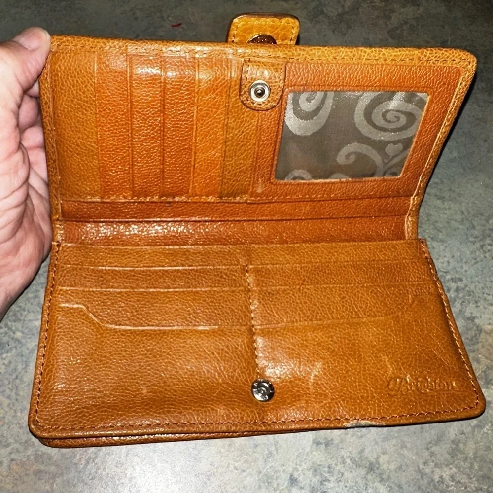 Brighton Tan leather wallet with Silver Buckle